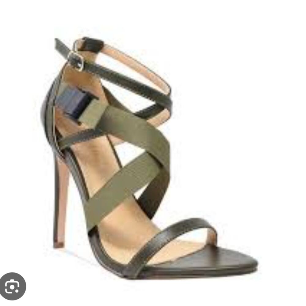 Chase + Chloe Brand Green Thick Adjustable Cross Strap Stiletto Heels Size 7.5